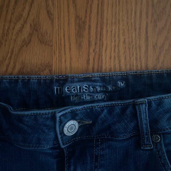 Maurice’s bootcut jeans - Picture 2 of 3